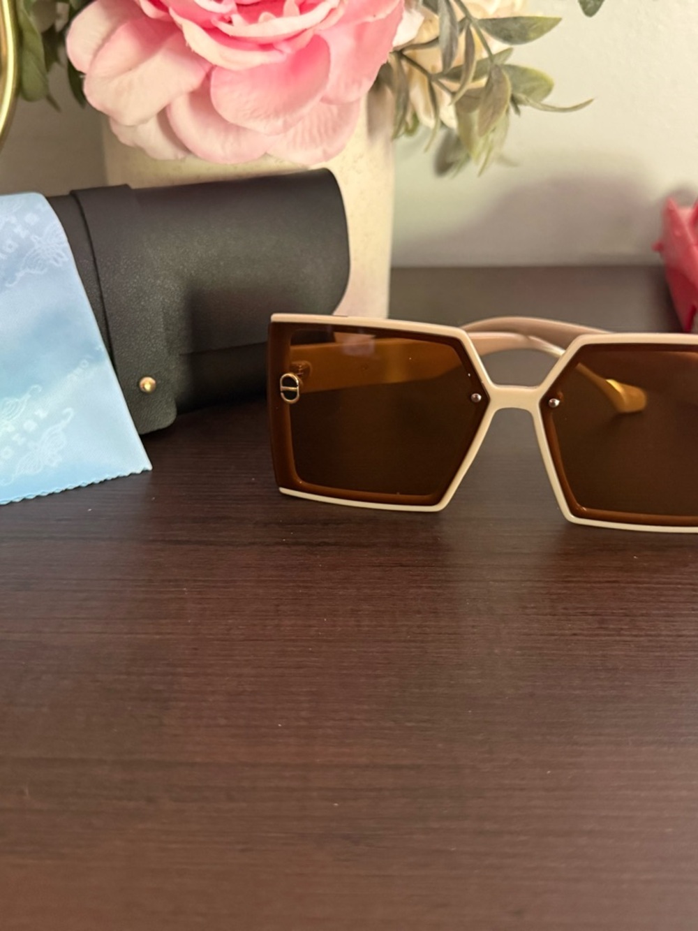 2 Pairs of glasses Designer Square Frame Sunglasses - Beige Frame with Brown